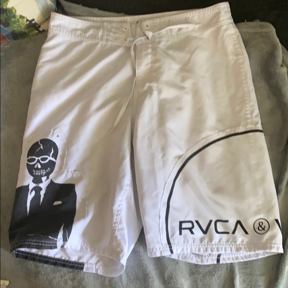 RVCA Board shorts. Board shorts. Swim. Size 32.